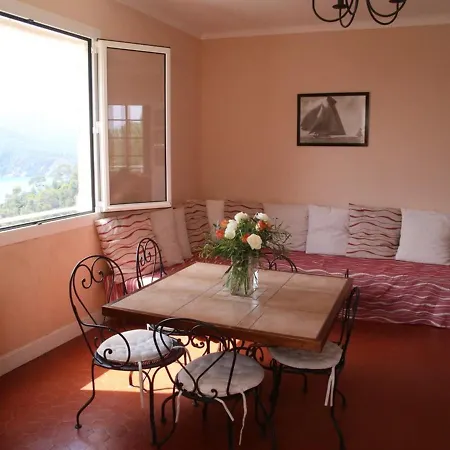 T3 75m², 2 Terrasses Avec Acces Direct Aux Calanques, Wifi, Parking Privatif - Fr-1-100-147